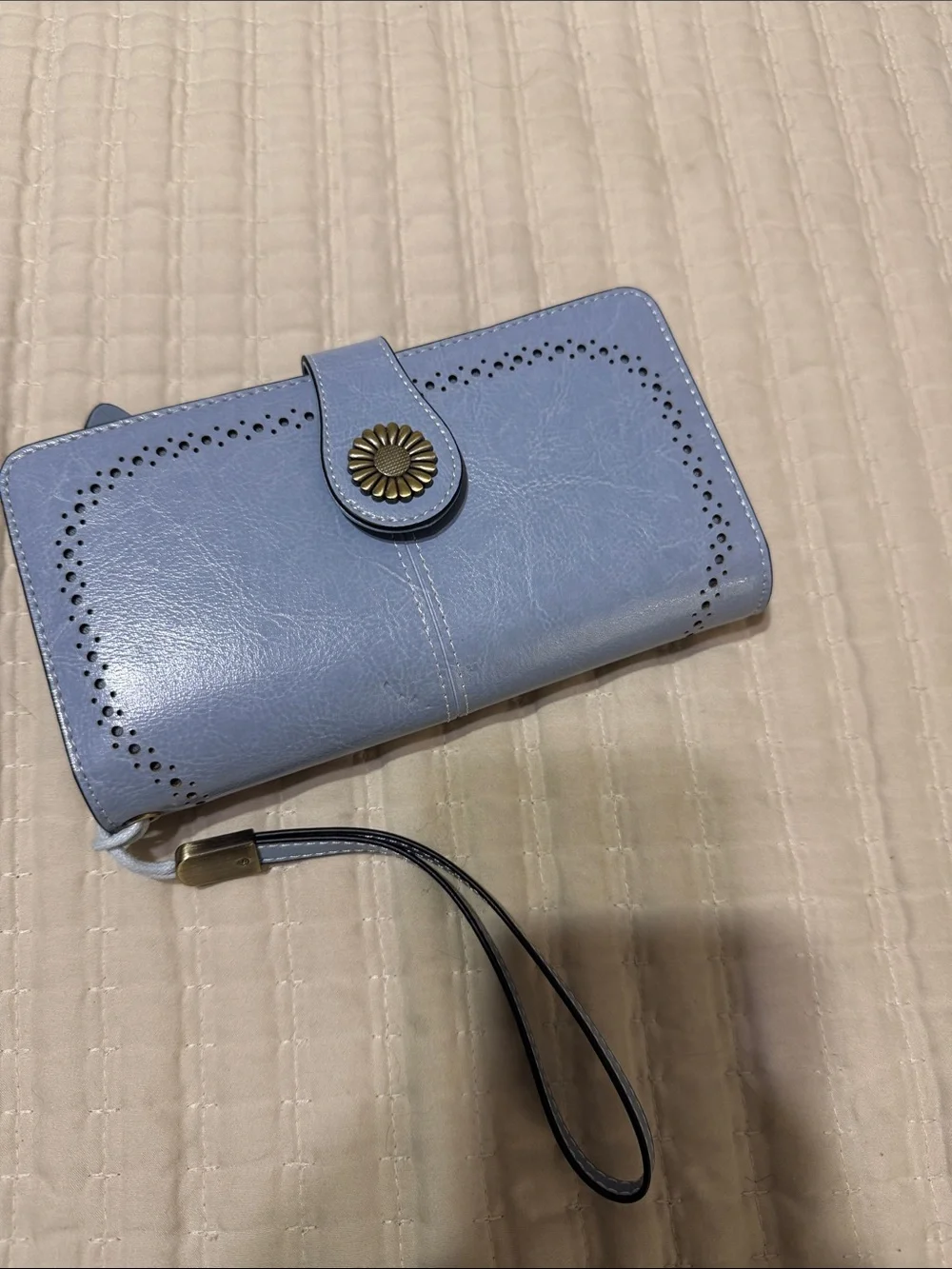 New wristlet wallet